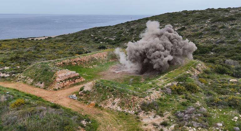 في مارس/آذار 2025، قدم فريق الهندسة القتالية الصيني المتخصص في إزالة المتفجرات الدعم لكتيبة كورية في تدمير ذخيرة شديدة الانفجار منتهية الصلاحية.